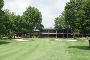 Firestone (South) 9th Approach